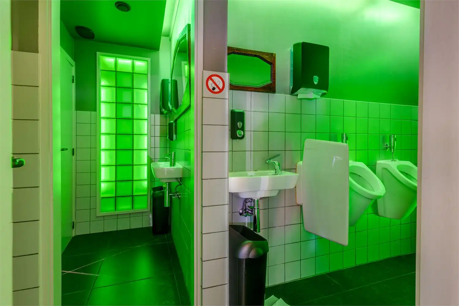 Handelspand met woonst en app. op toplocatie te Putte foto 10