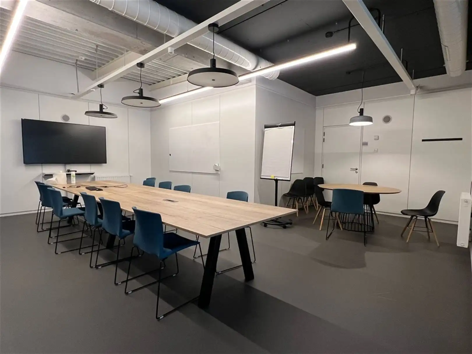 Instapklare kantoren op vlot bereikbare ligging vanaf 185m²  foto 6