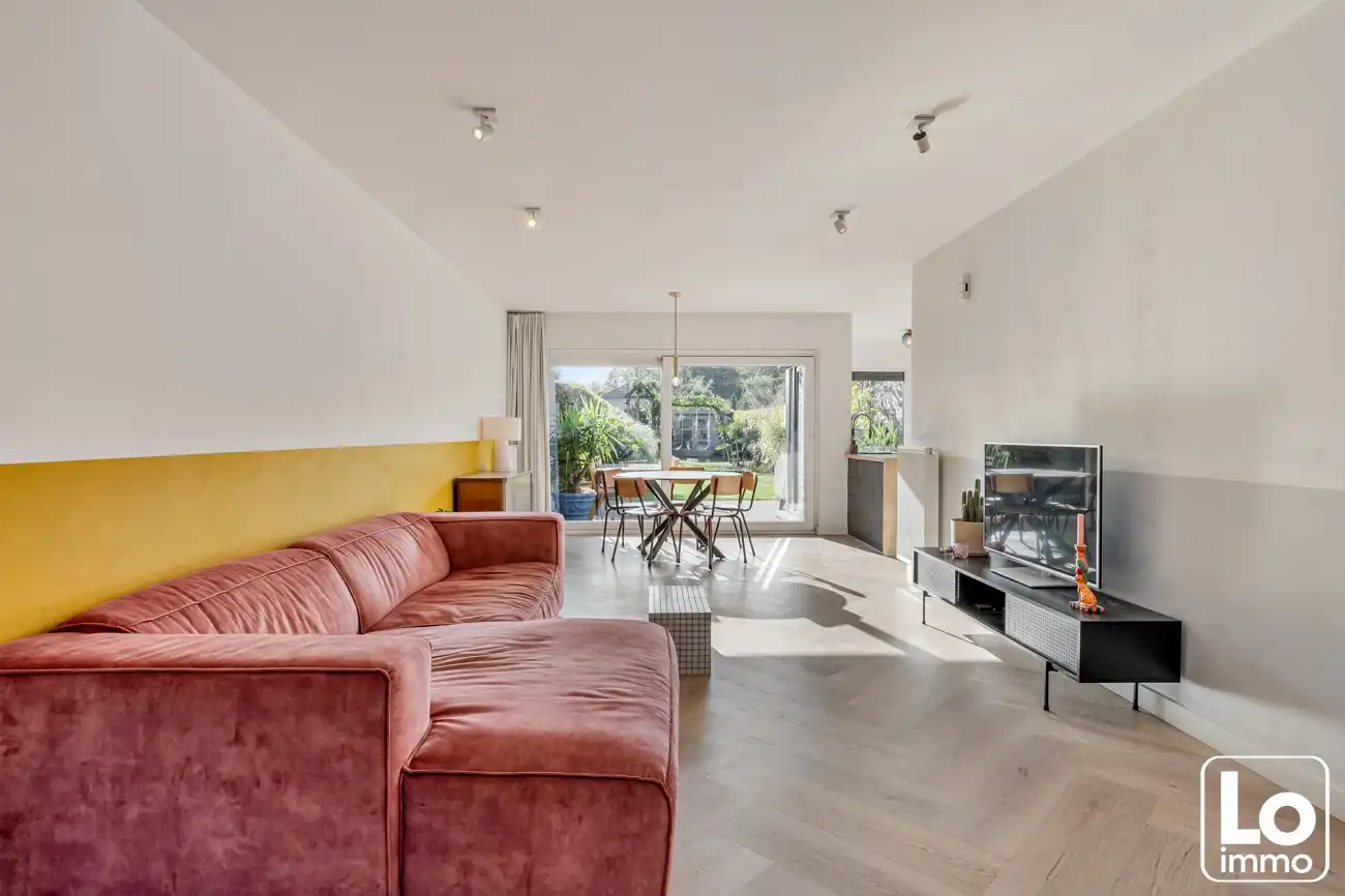 Recente gezinswoning met 3 slaapkamers en mooie zuidwest gerichte tuin foto 4