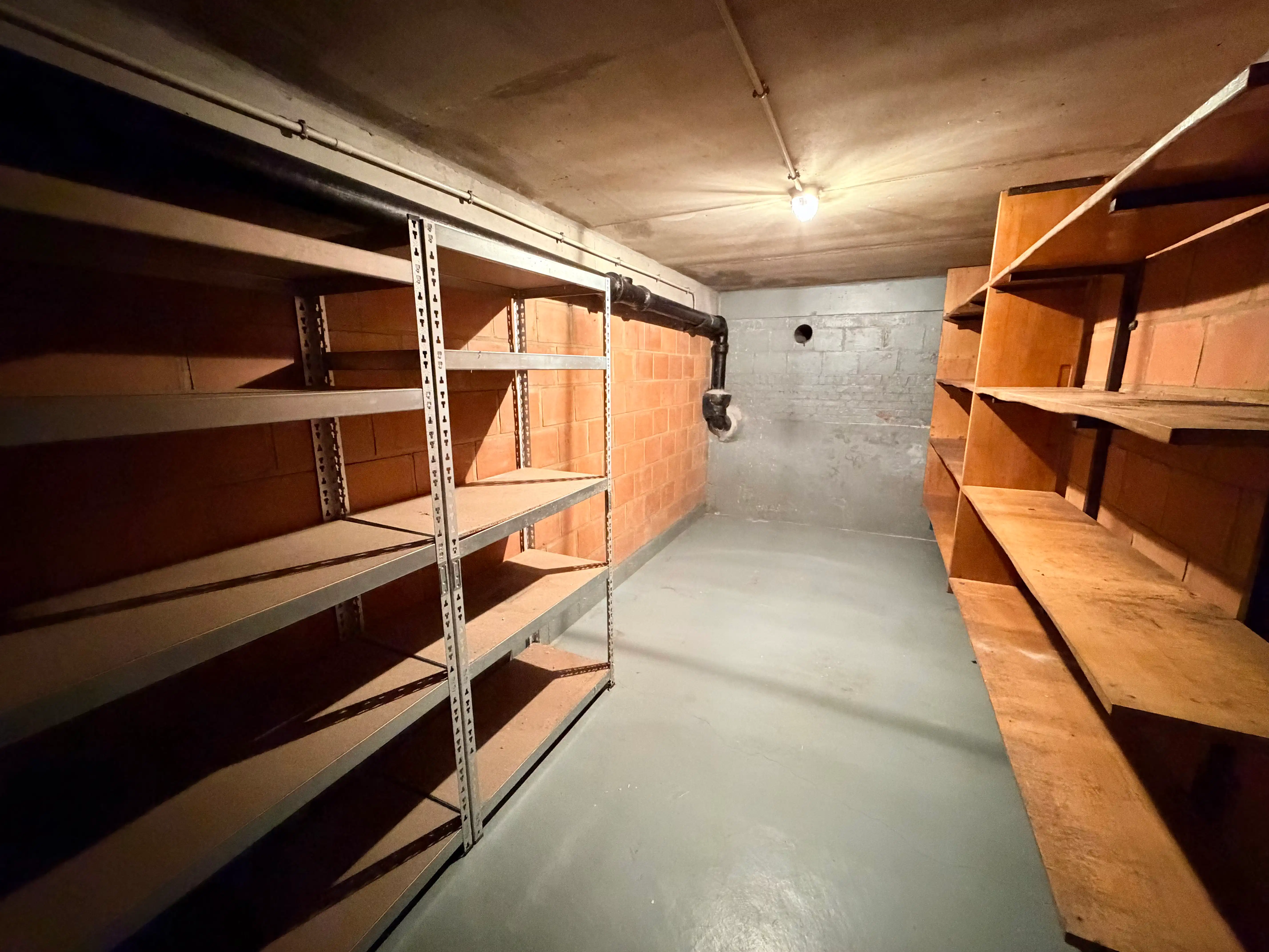 Genk-Bret, Zagerijstraat 35 bus 3: Instapklaar appartement met 3 slaapkamers in een rustige omgeving met een vlotte bereikbaarheid. foto 19