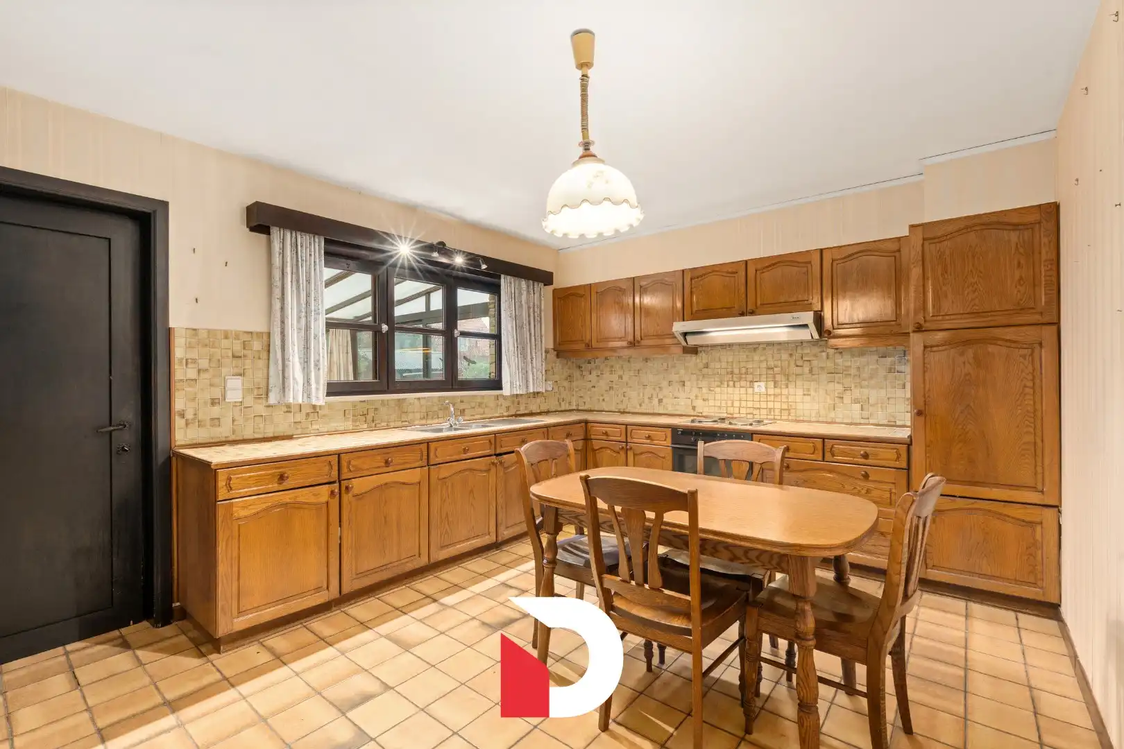 Alleenstaande woning in een residentiële omgeving te Sint-Kruis. foto 6