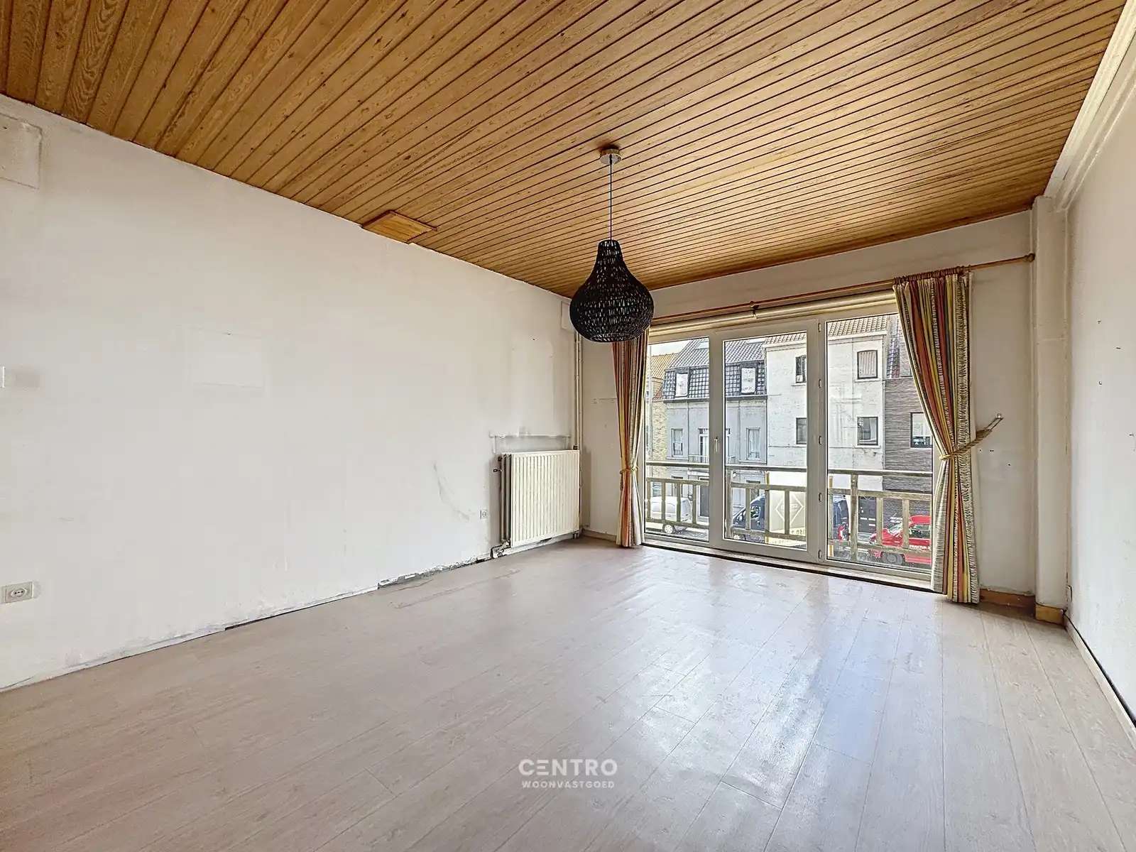 Betaalbare woning met 4 slpks, garage én terras te Blankenberge! foto 2