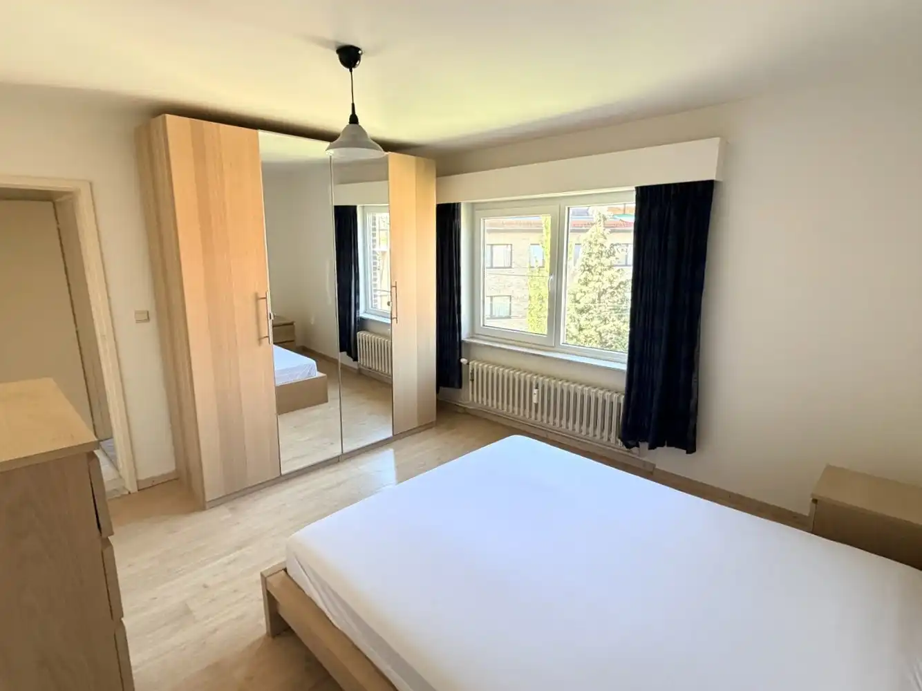 Instapklaar 2-slaapkamerappartement met terras en garagebox foto 7