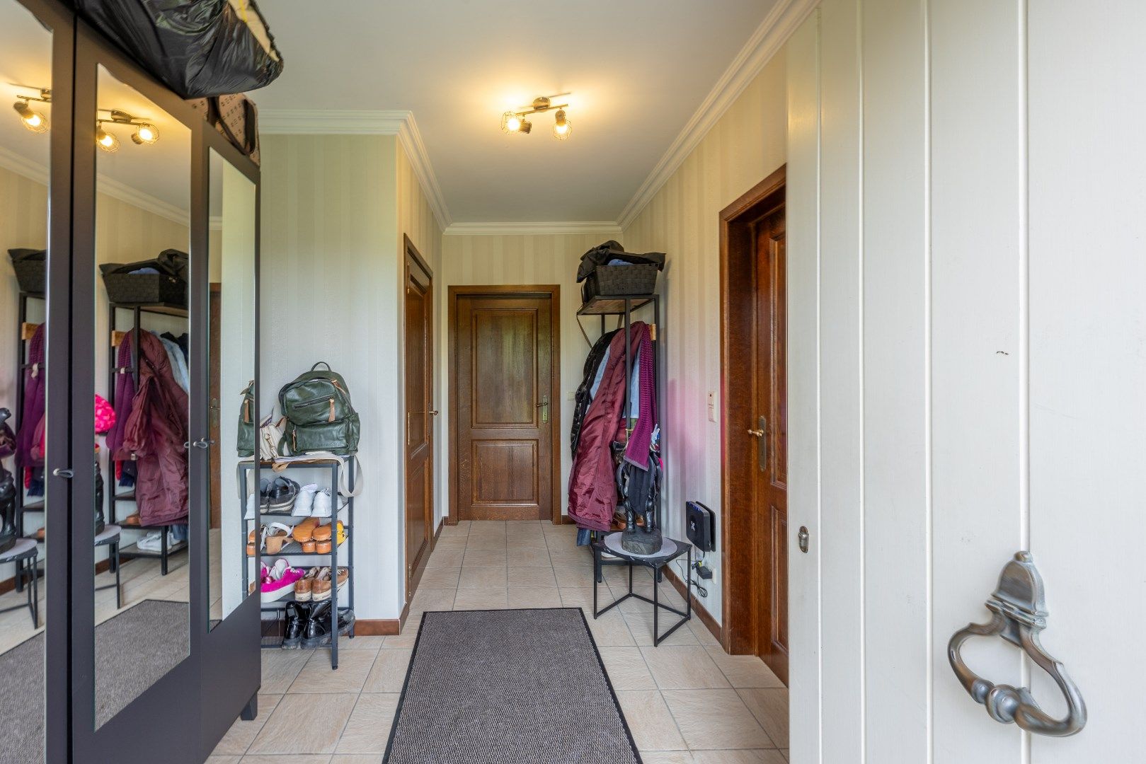 Vrijstaande villa op perceel van 1336 m2 foto 3