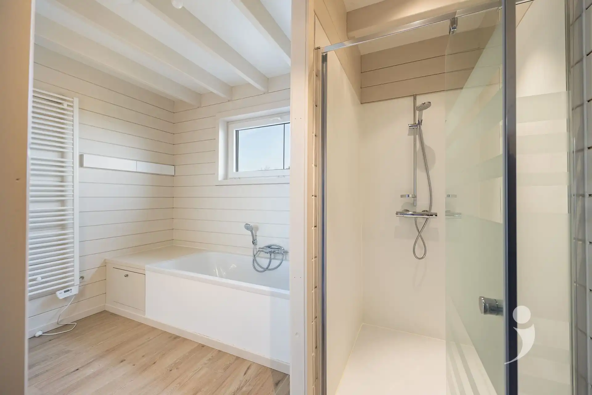 Knappe gezinswoning op een toplocatie!  foto 29