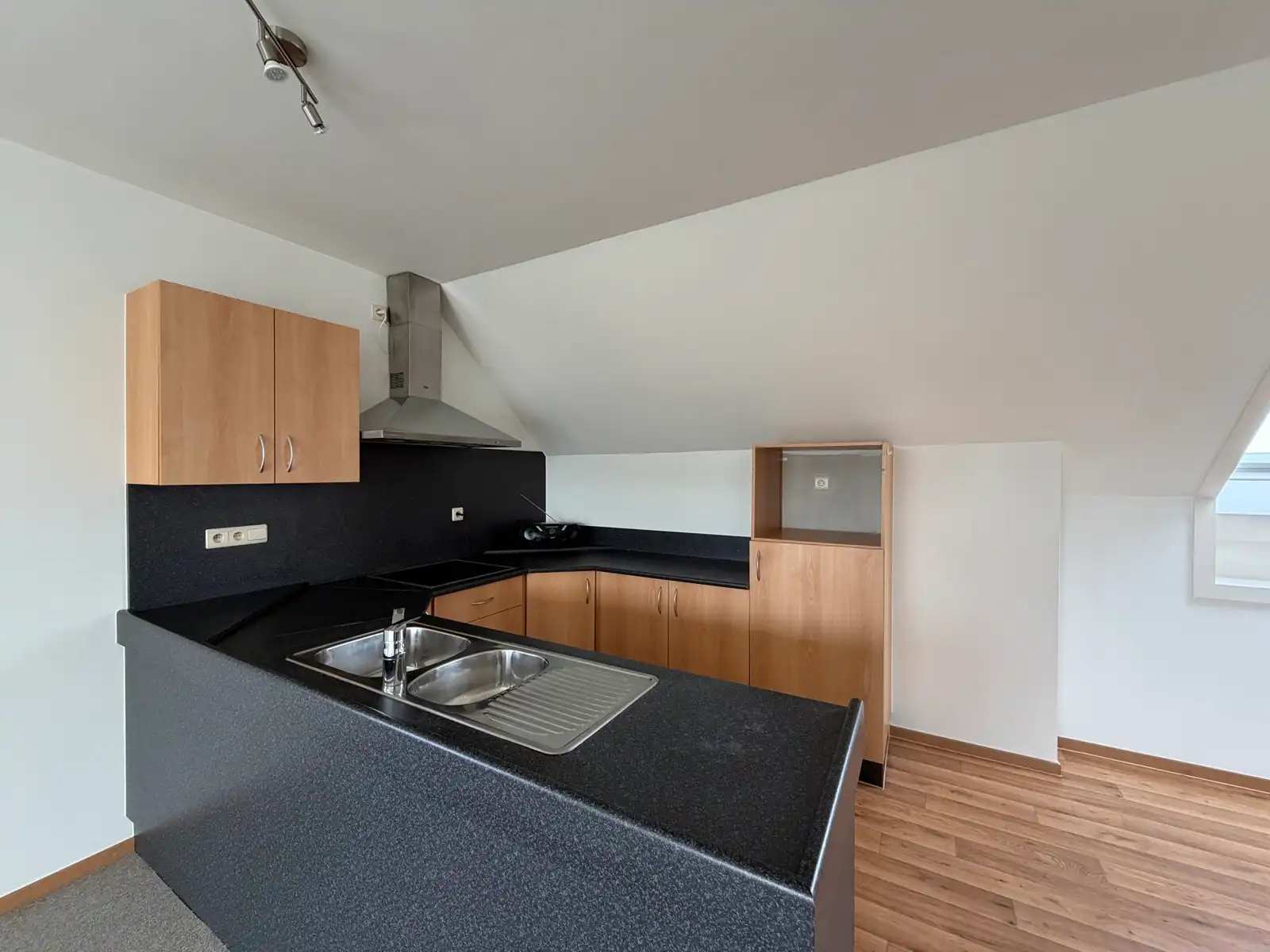 2 slpk appartement te huur in Wijchmaal foto 4