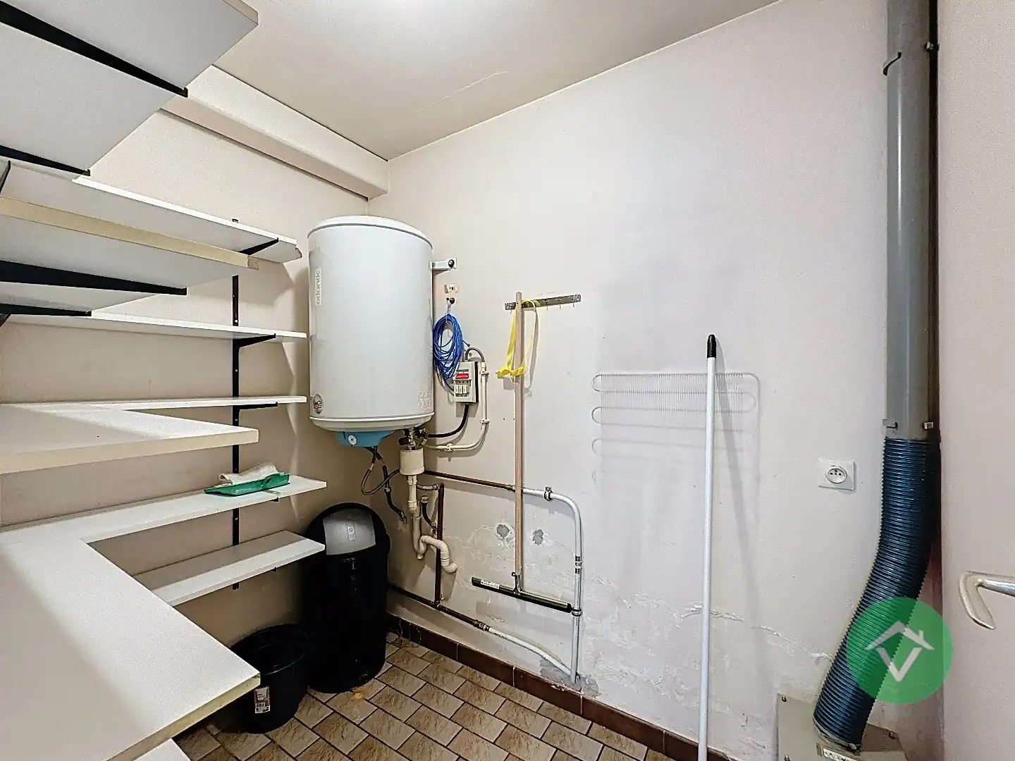 Woning met garage in centrum van Koekelare foto 23