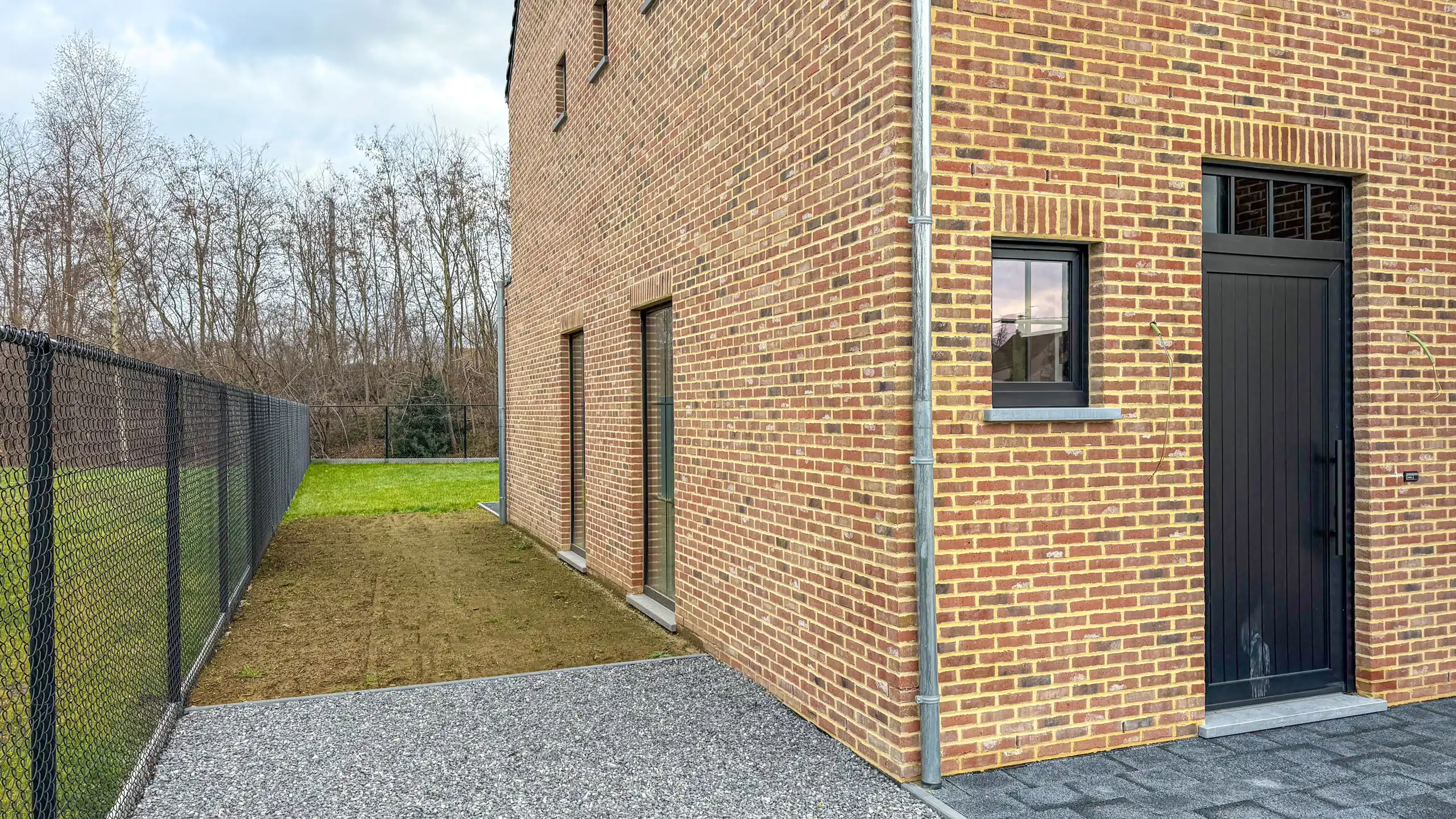 Volledig afgewerkte landelijke woning aan 2% Registratie! foto 33