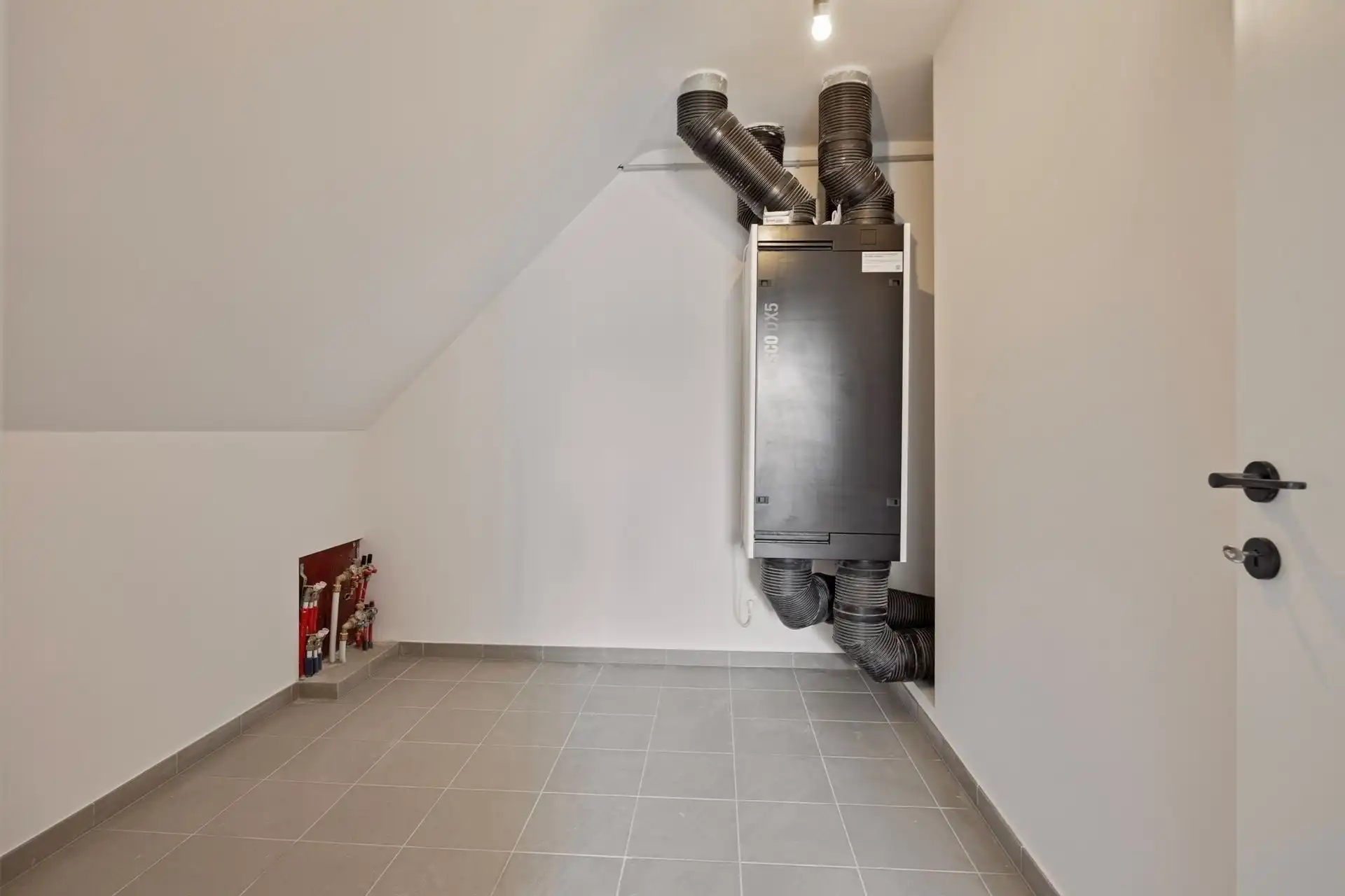 Nieuwbouw woning nabij centrum foto 21