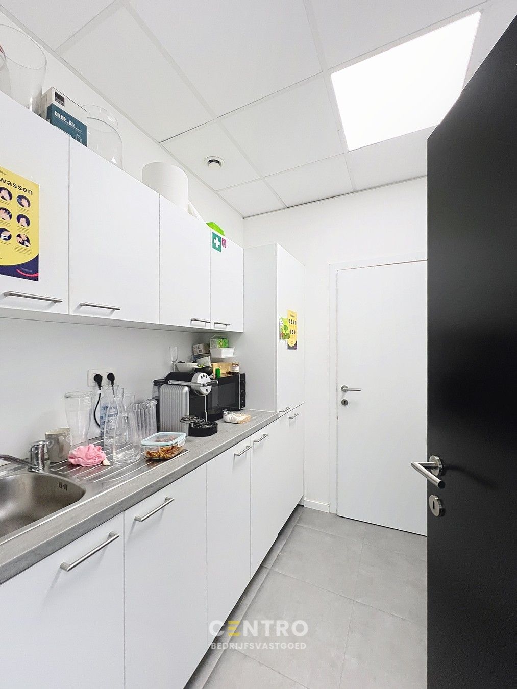 Instapklare kantoorruimte 175 m² TE HUUR in prestigieus D-One gebouw – Kortrijk. foto 16