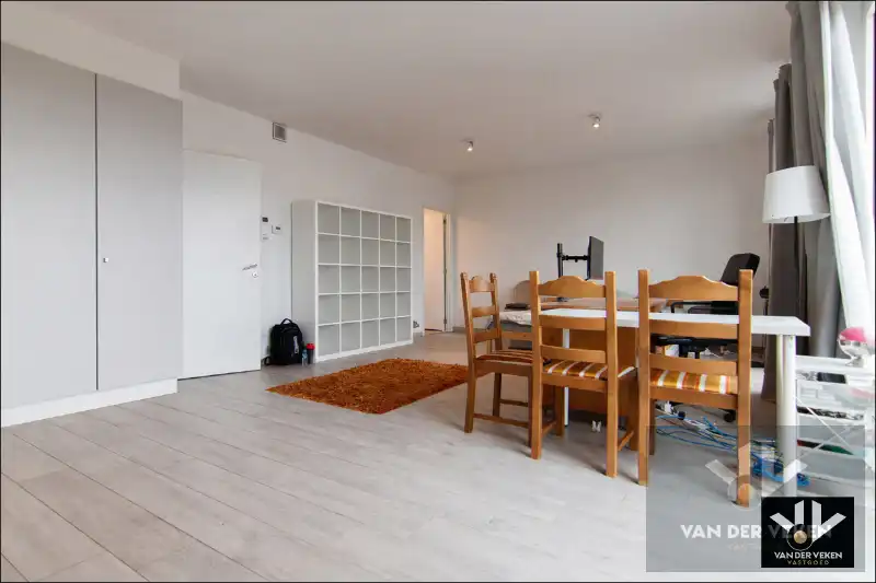 Lichtrijke studio met loftgevoel en terras op een Top locatie foto 7