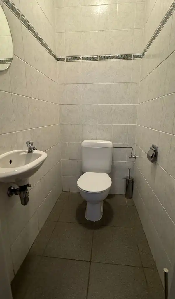 Rustig gelegen kantoor te huur vlakbij centrum Gent foto 10