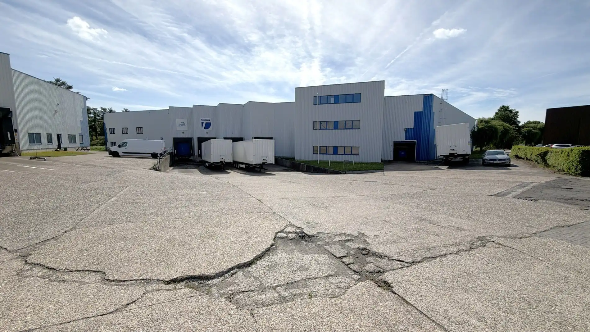 Logistiek bedrijfspand te huur nabij N16 in Temse foto 16