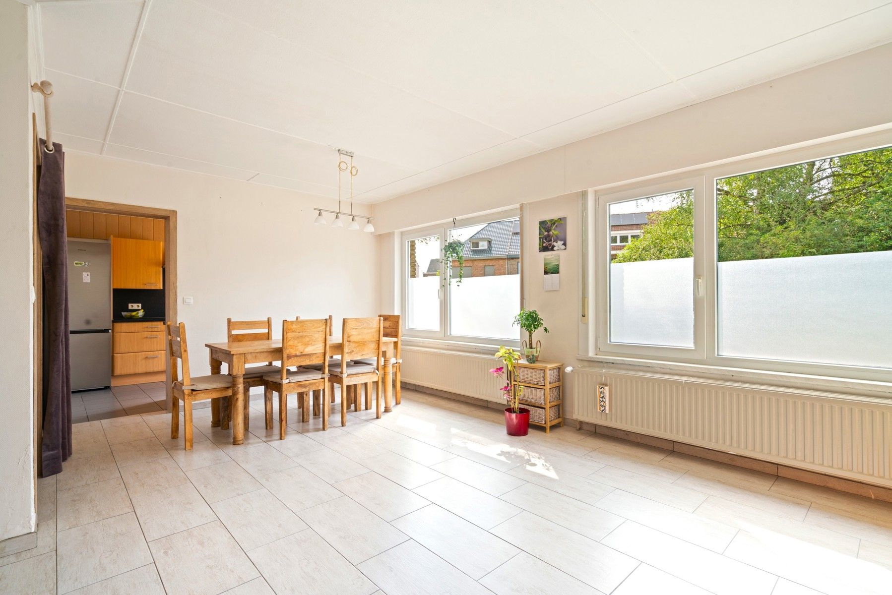 Ruim gelijkvloers appartement met tuin en garage foto 7
