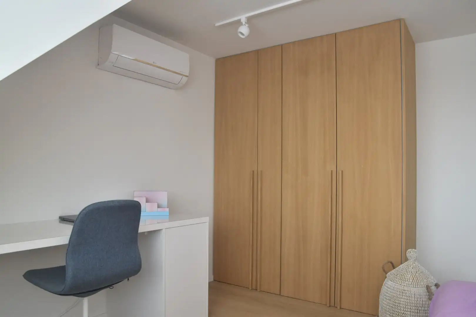 Stijlvolle moderne woning met smart home in Zwijnaarde foto 15