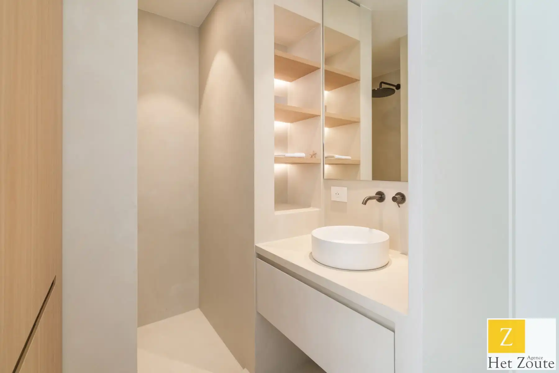 Elegantie, exclusieve luxe en frontaal zeezicht in Het Zoute foto 20