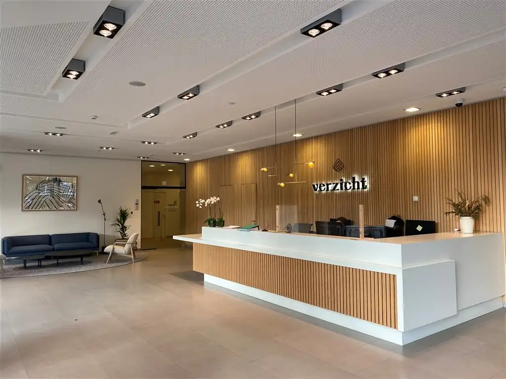 Moderne kantoorruimtes te huur in kantoorgebouw "Verzicht" foto 7