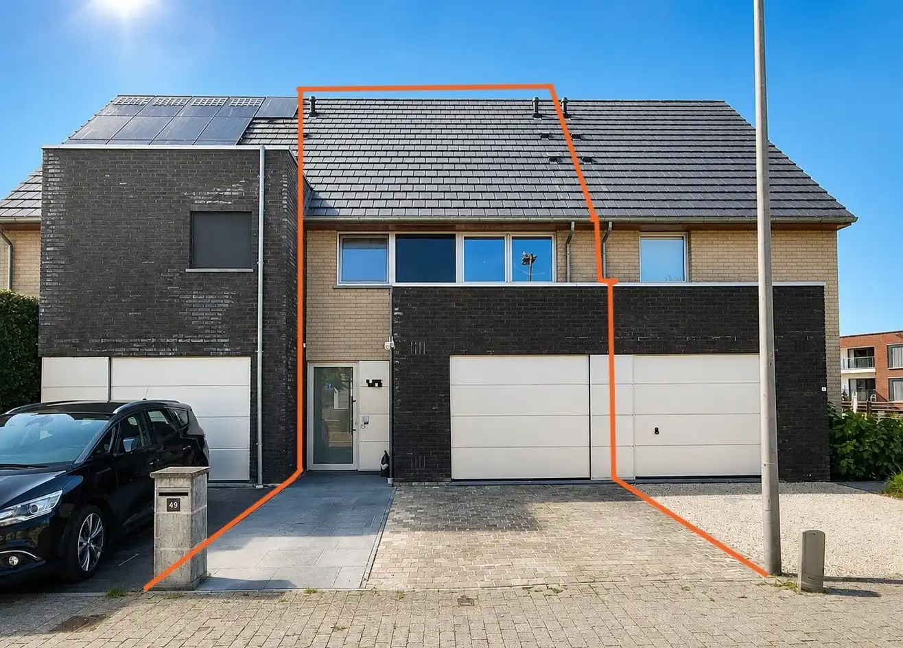 Moderne eengezinswoning (2016) met 3 slaapkamers, garage en ruime zolder in Zottegem. Perfect voor comfortabel wonen! foto 2