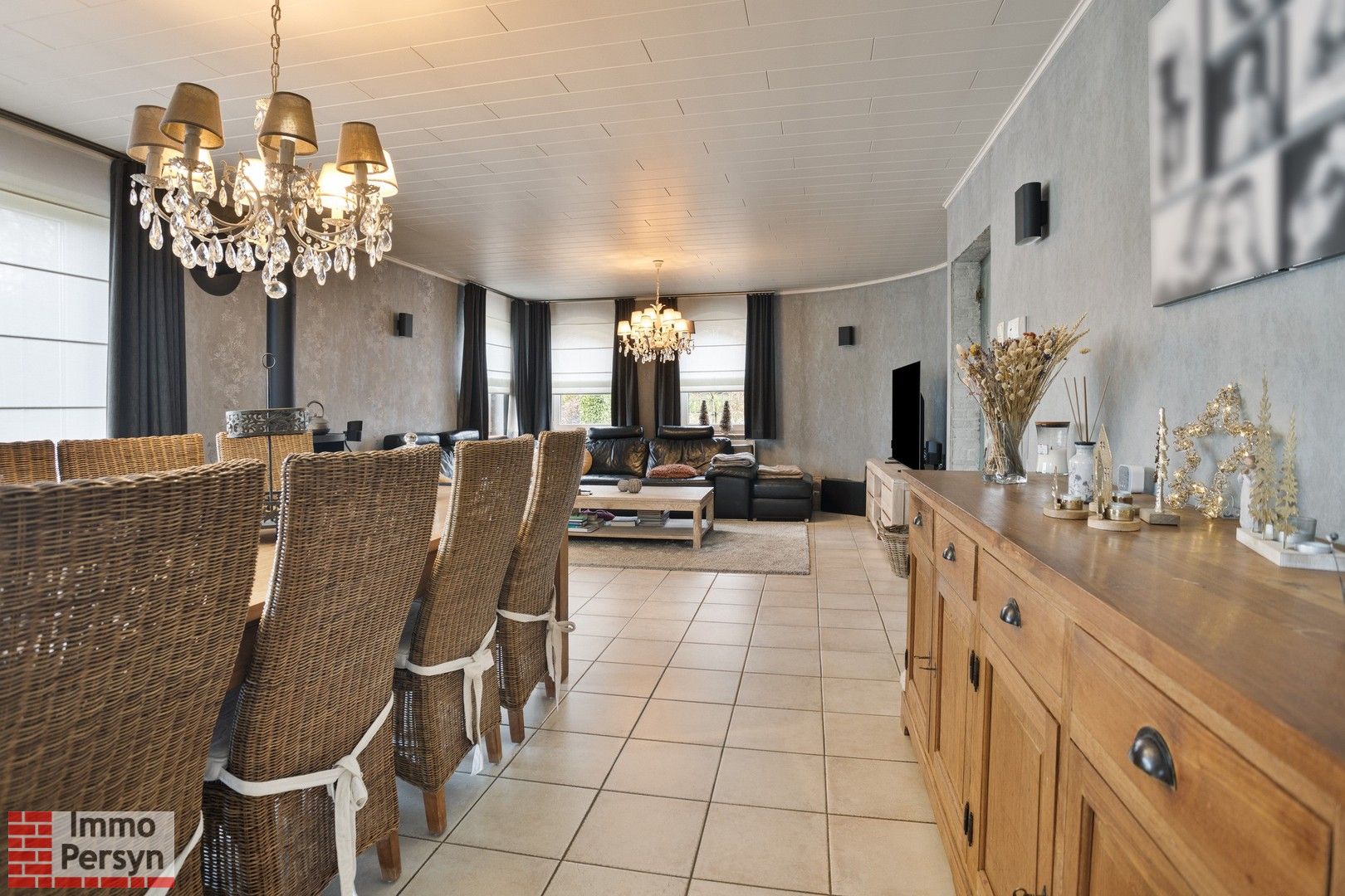 Charmante Spaanse villa met grote tuin en ondergrondse garage foto 4