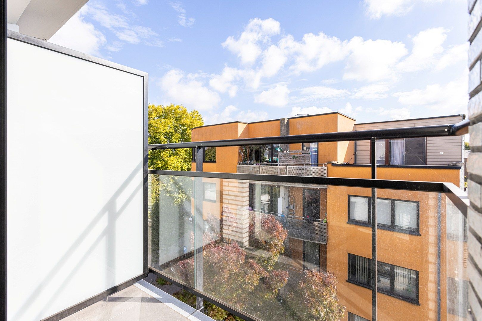 Prachtig gerenoveerd appartement (vernieuwbouw) met 2 slpks nabij De Roma! foto 7
