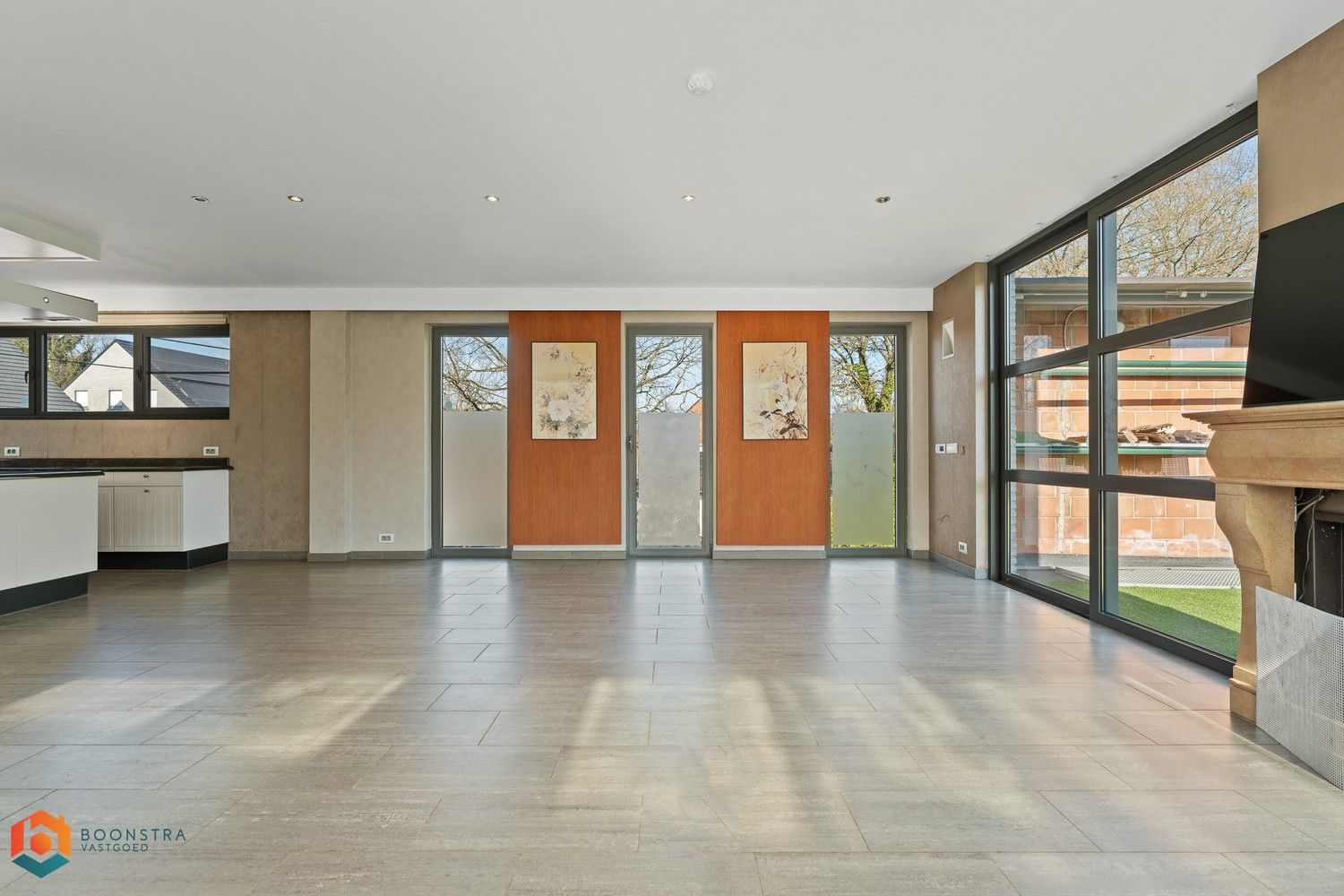 Handelspand met woonst en ruime parking op een perceel van 2592 m² te Rotselaar foto 12