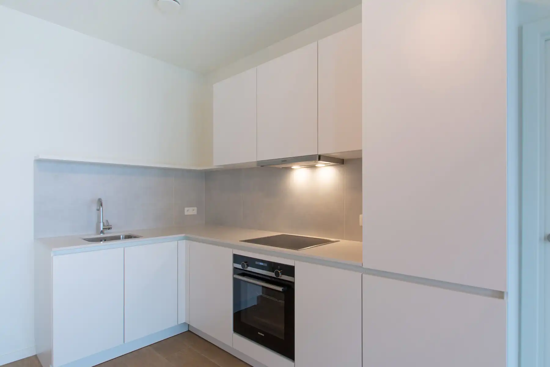 1-slpk app. met terras en zicht op Schelde foto 10