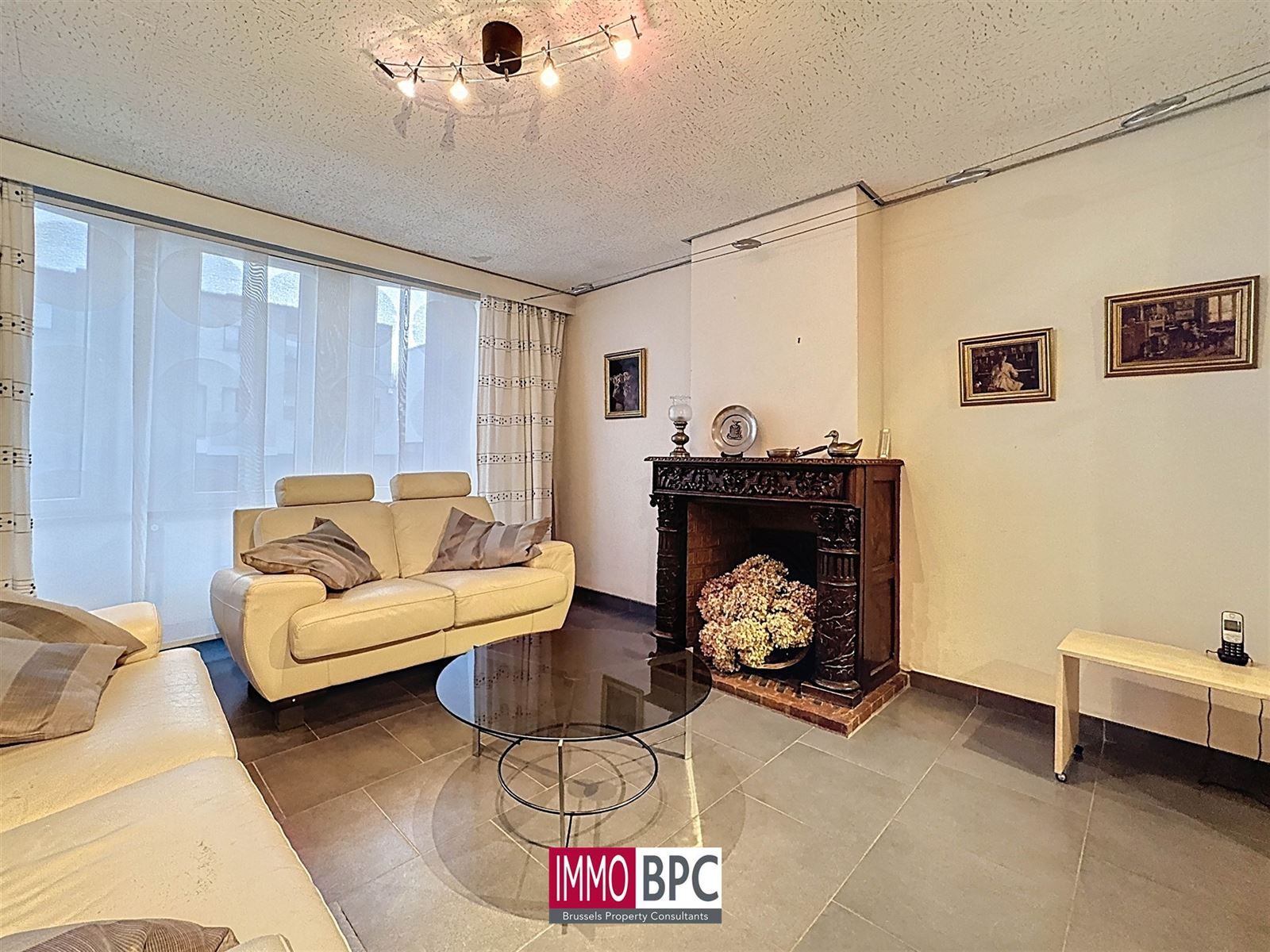 Karaktervol woning met 5 slaapkamers , tuin en garage  foto 9