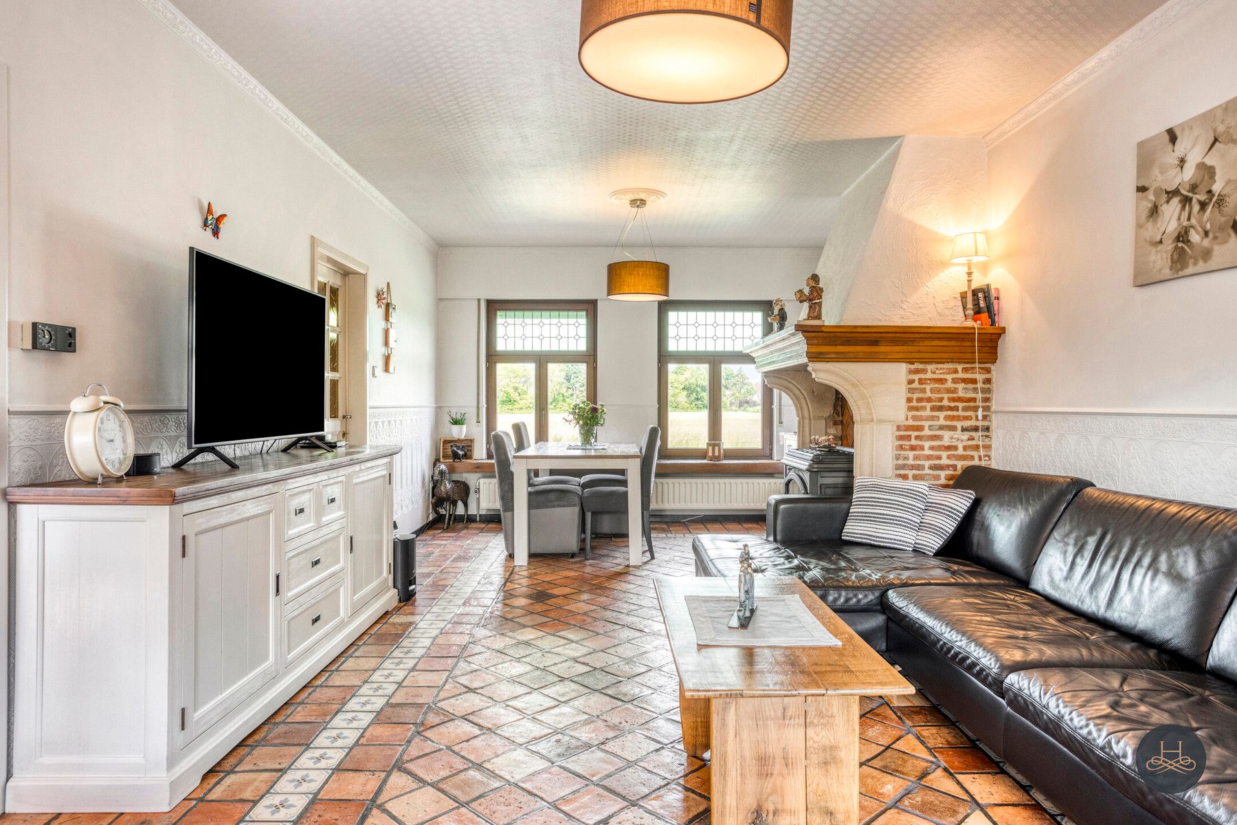 Perfect onderhouden en ruime woning met prachtige ZW tuin foto 8