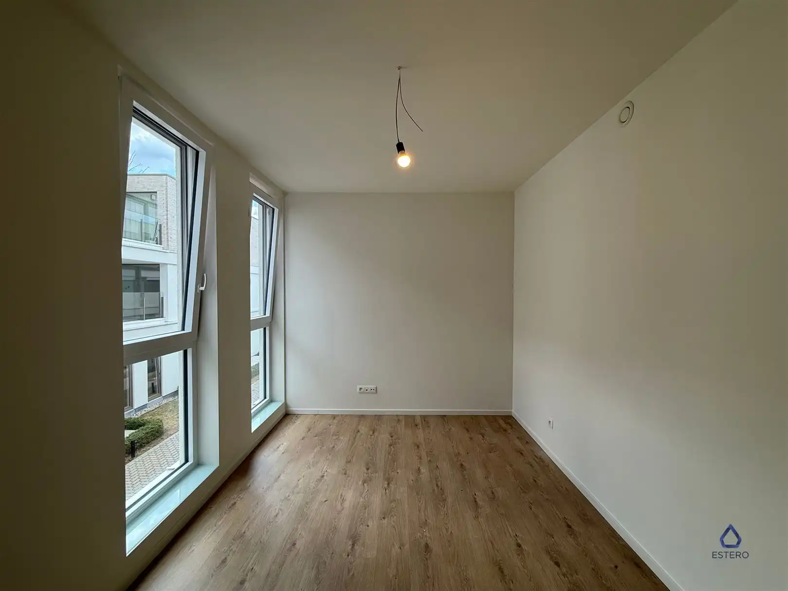 Mooi afgewerkt appartement met 2 slaapkamers foto 9