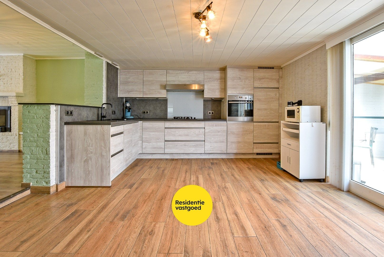 Gezellige halfopen woning te Diksmuide op 381 m² met prachtige verzichten! foto 3