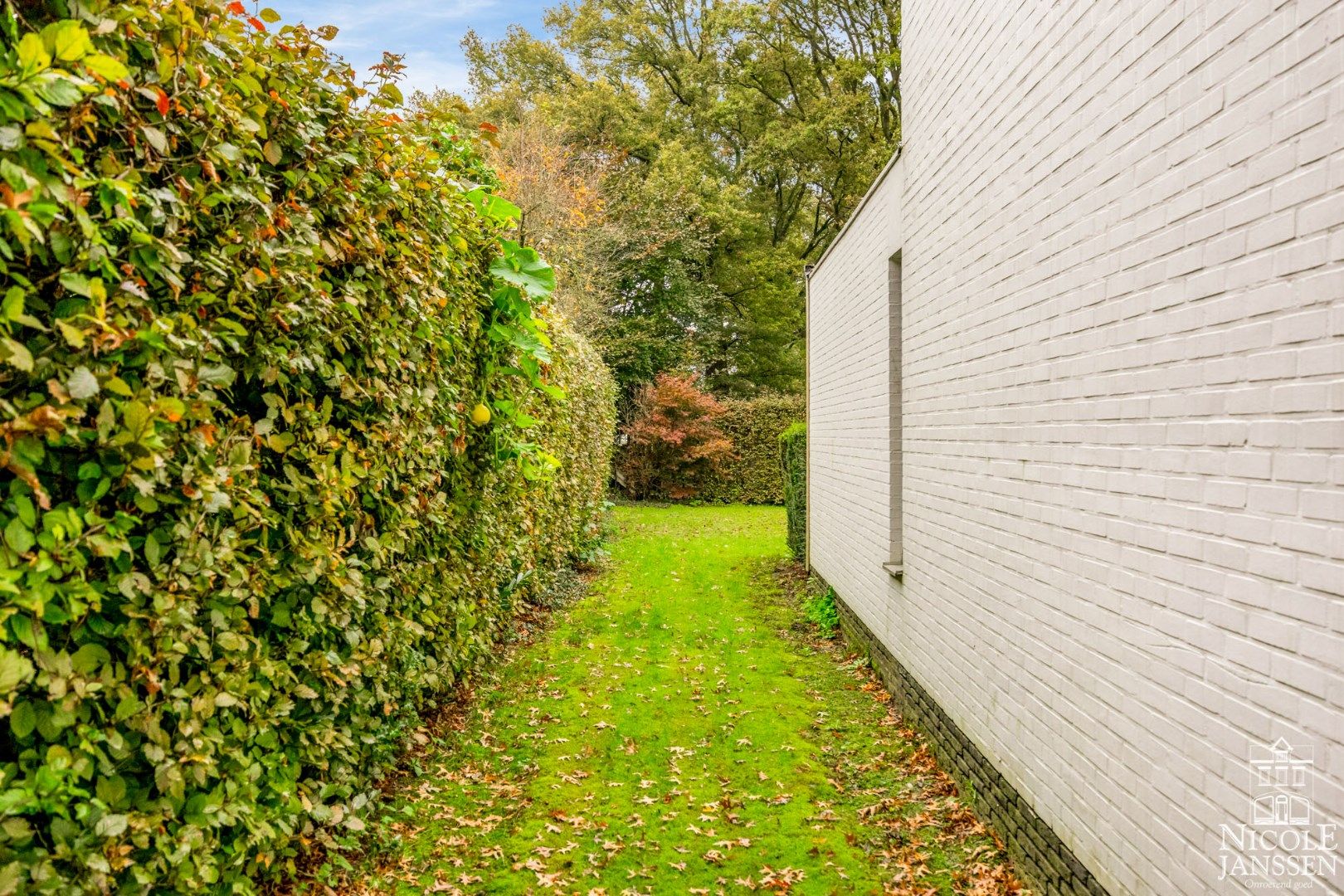 Moderne gezinswoning met mooi terras en vrij uitzicht aan voor- en achterzijde foto 39