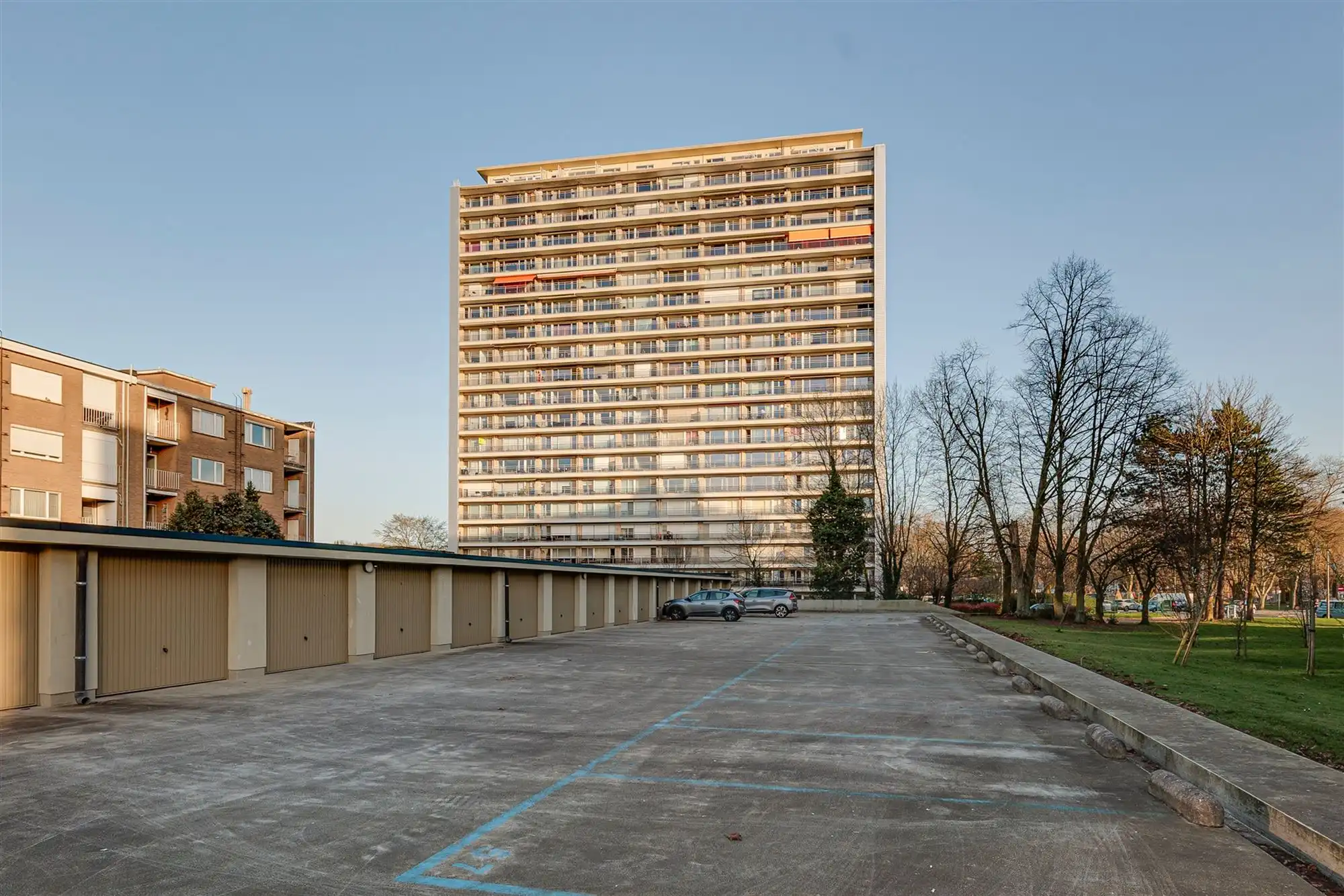 Charmant 1-slpk appartement met ruim terras in Wilrijk foto 12