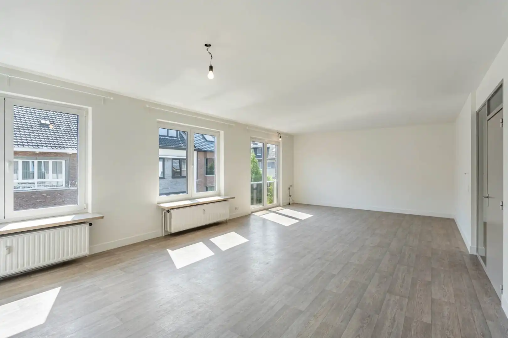 Instapklaar 3 slpk app., 117m², op wandelafstand van centrum foto 2