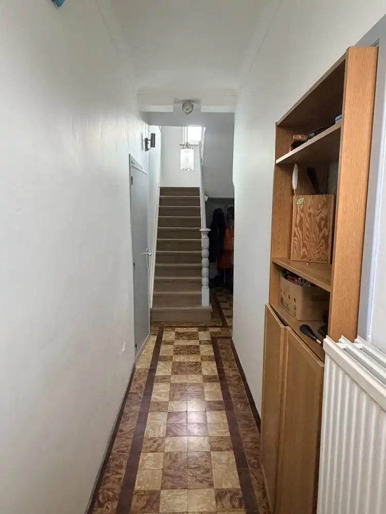 Rustig gelegen, ruime gezinswoning met groot potentieel foto 4