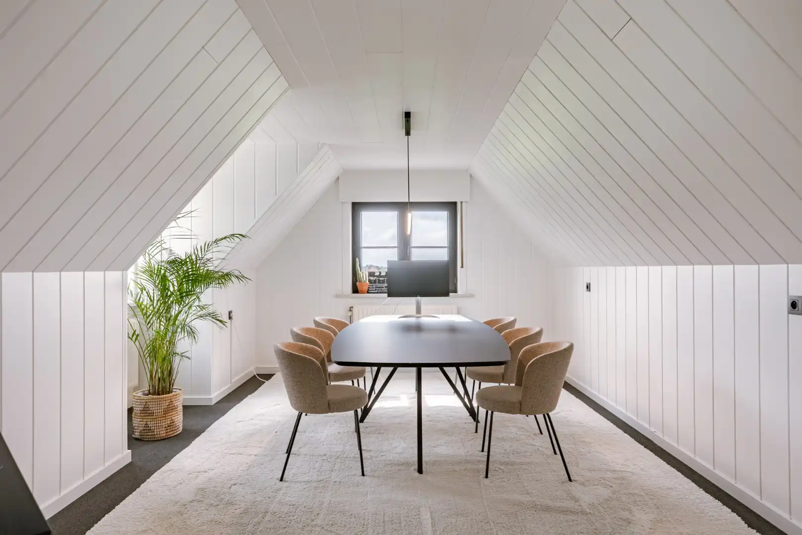 Commercieel gelegen kantoorgebouw  foto 23