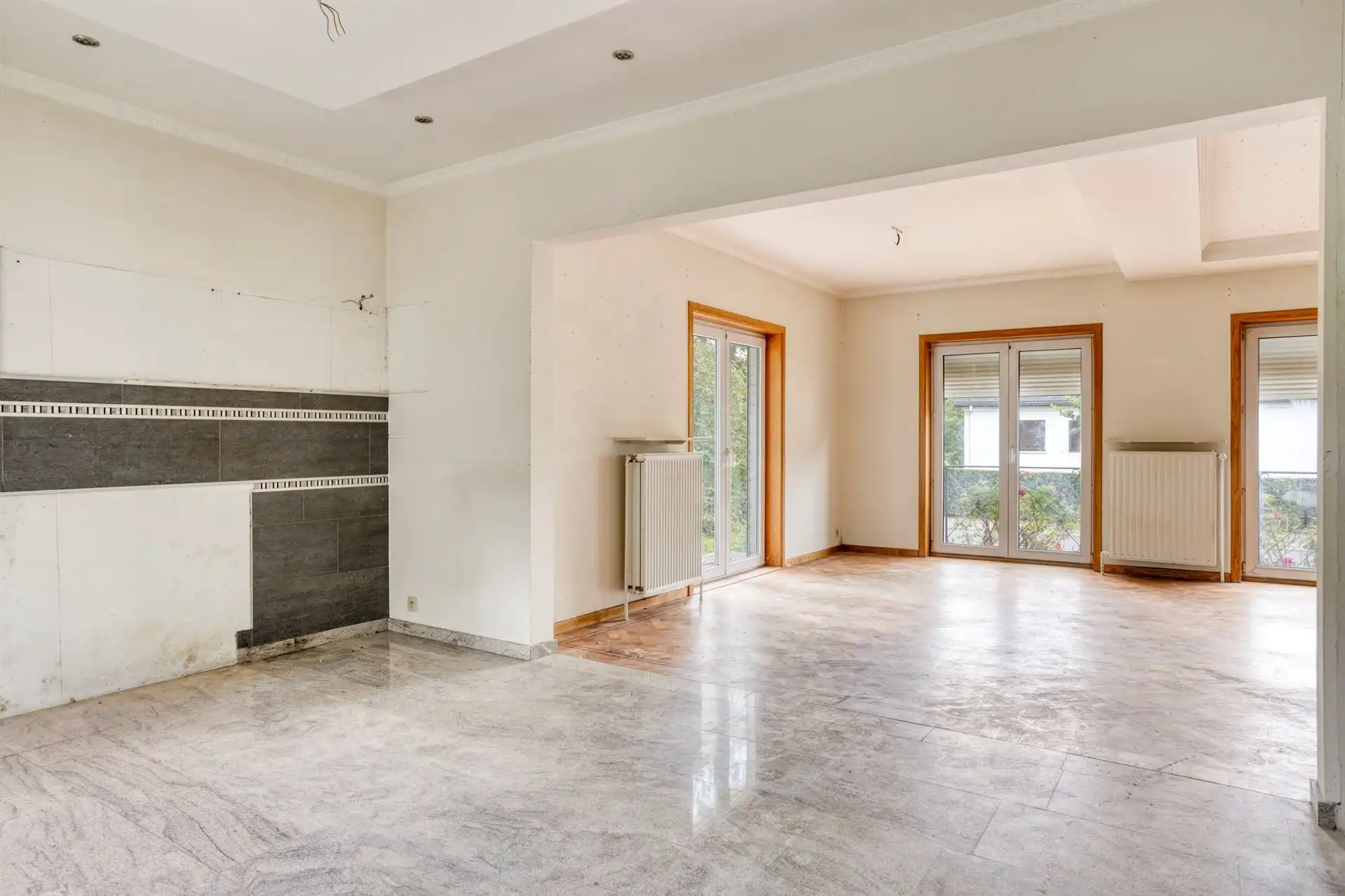 Klassieke villa met enorm potentieel in rustige wijk foto 14