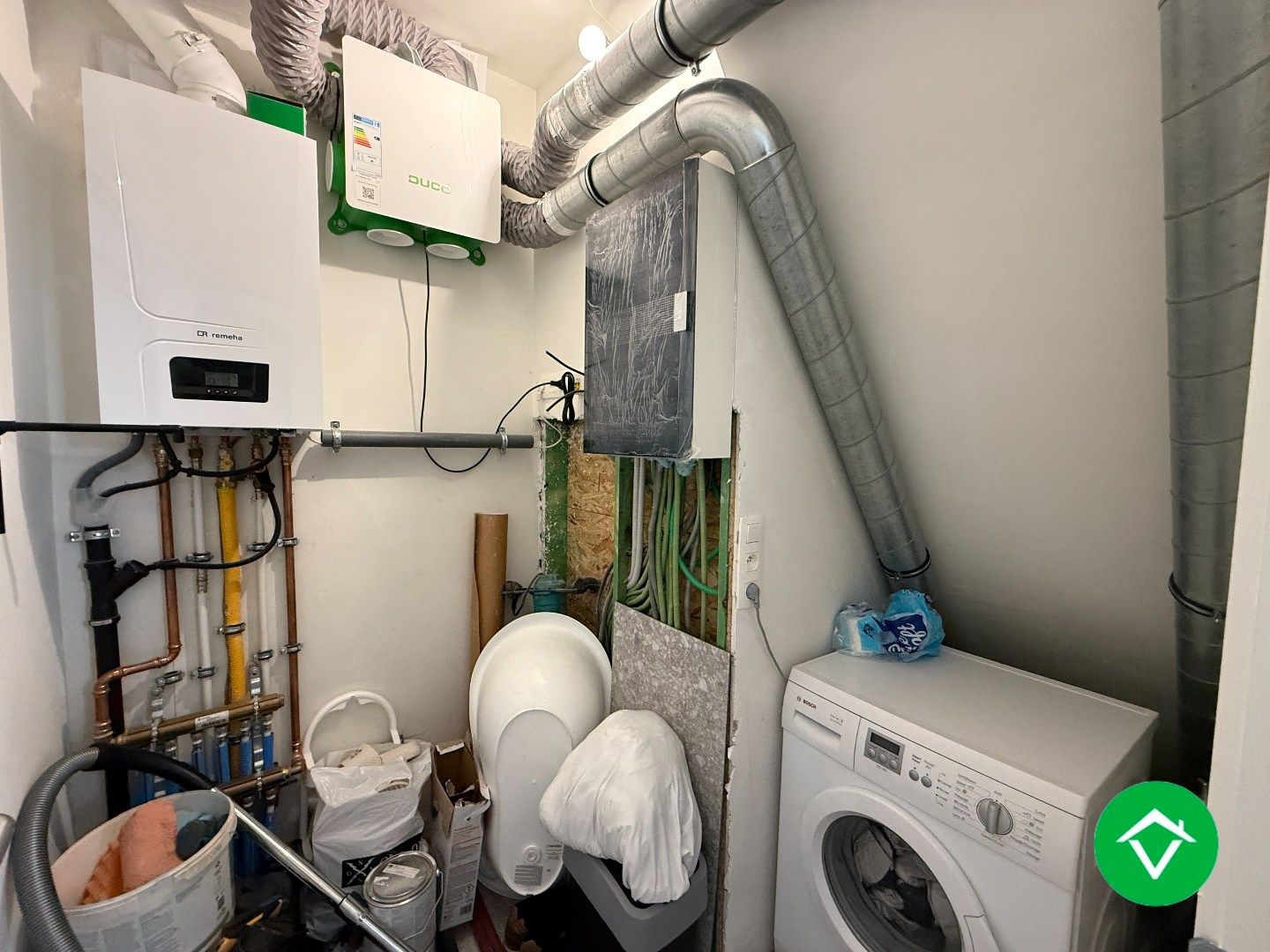 Rijwoning met 3 slaapkamers en terrastuinin centrum Roeselare foto 14