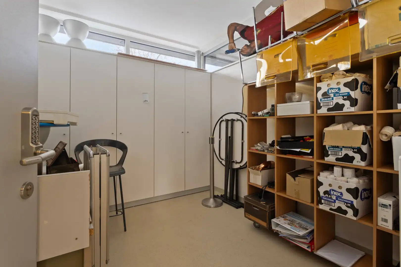 Handelspand met twee appartementen te Diksmuide foto 15