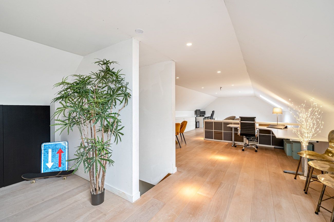 Exclusieve, ruime, instapklare villa in een doodlopende straat foto 7