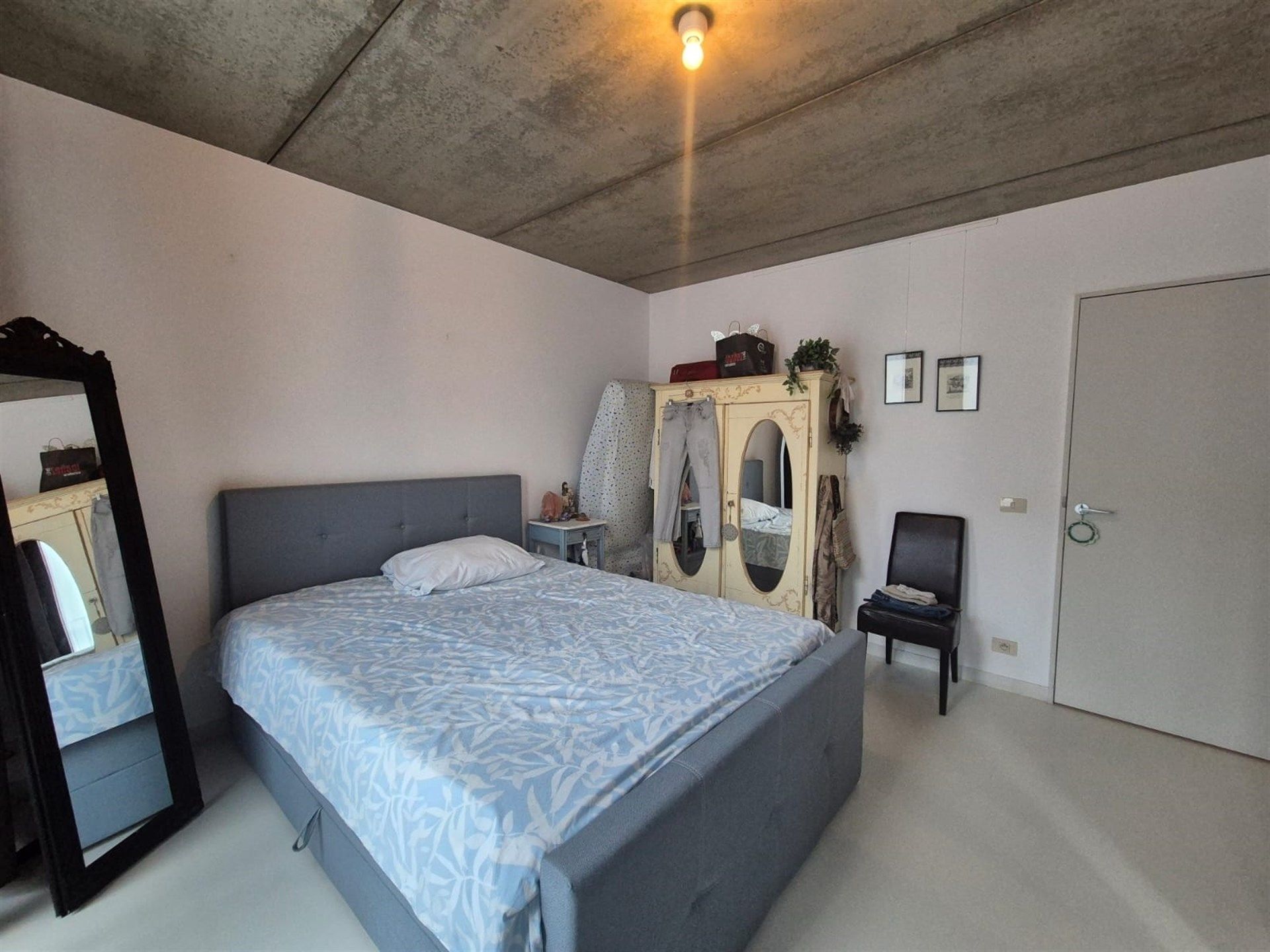 Modern exclusief appartement met terras en autostaanplaats. foto 17