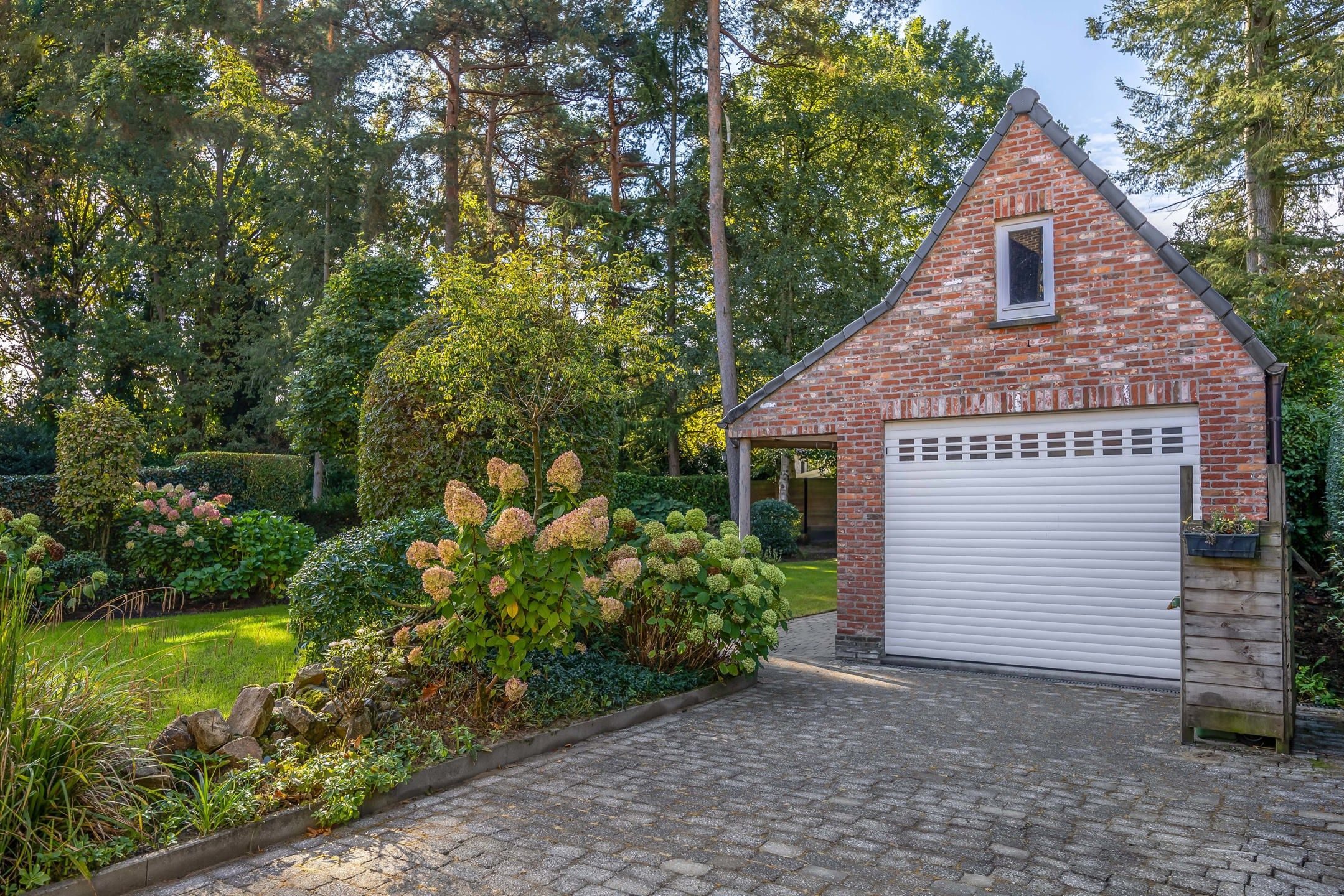Charmante woning met zonovergoten tuin in Schilde-Bergen foto 30