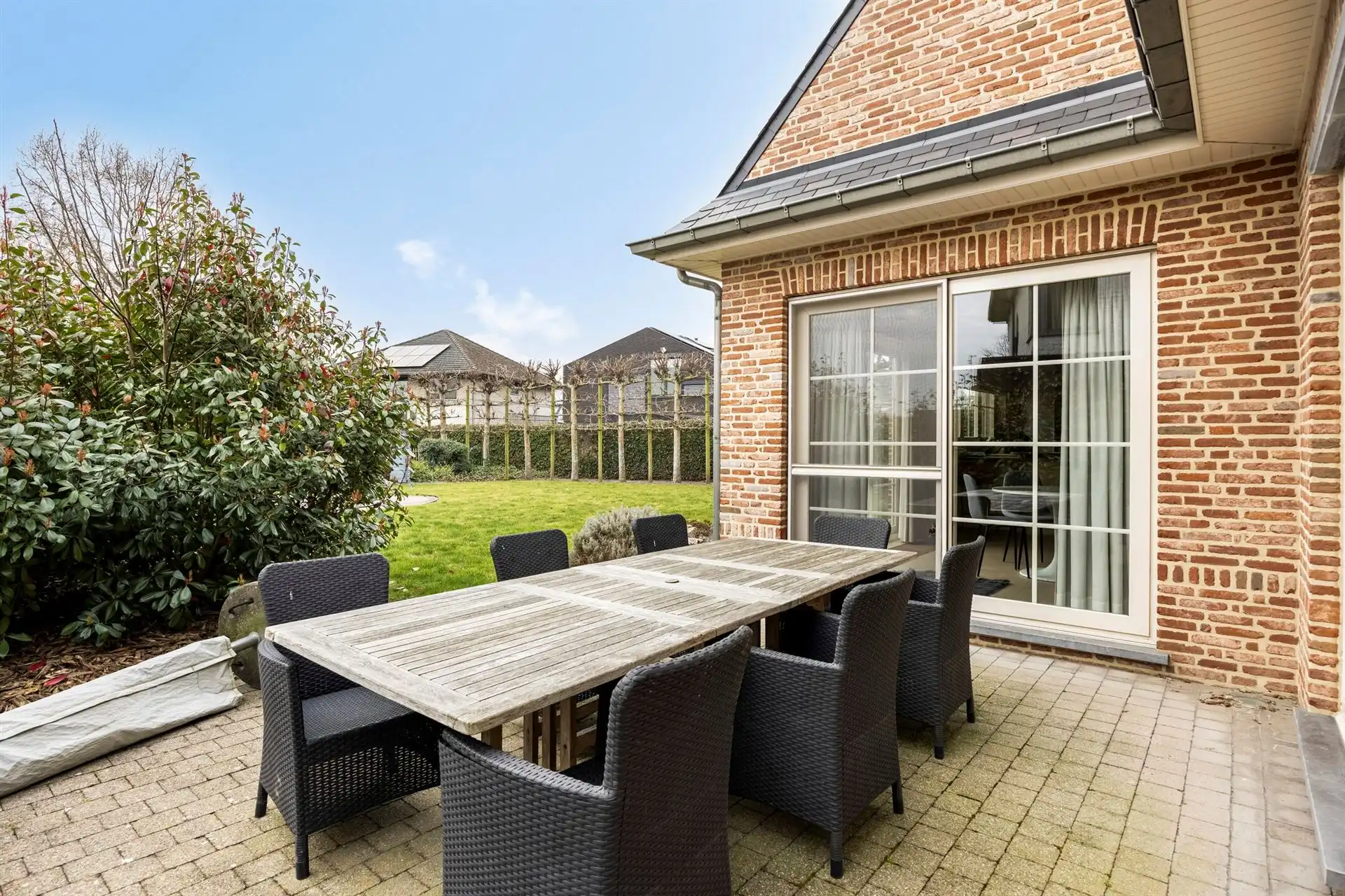 Prachige villa in doodlopende wijk foto 32