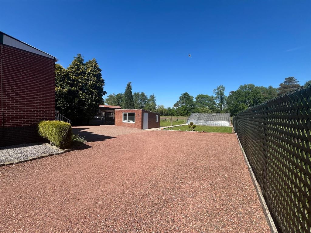 Zeer goed onderhouden vrijstaande woning foto 4
