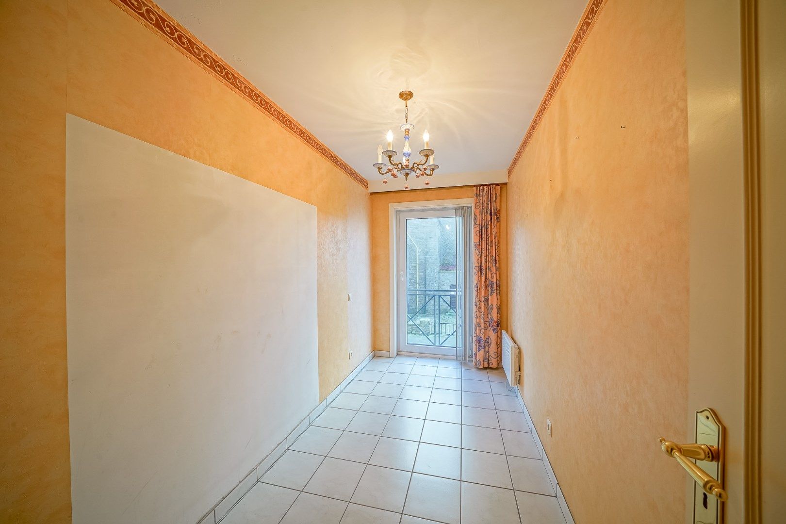 Rustig gelegen appartement met 1 slaapkamer en bureau/dressing nabij de winkelstraat foto 13