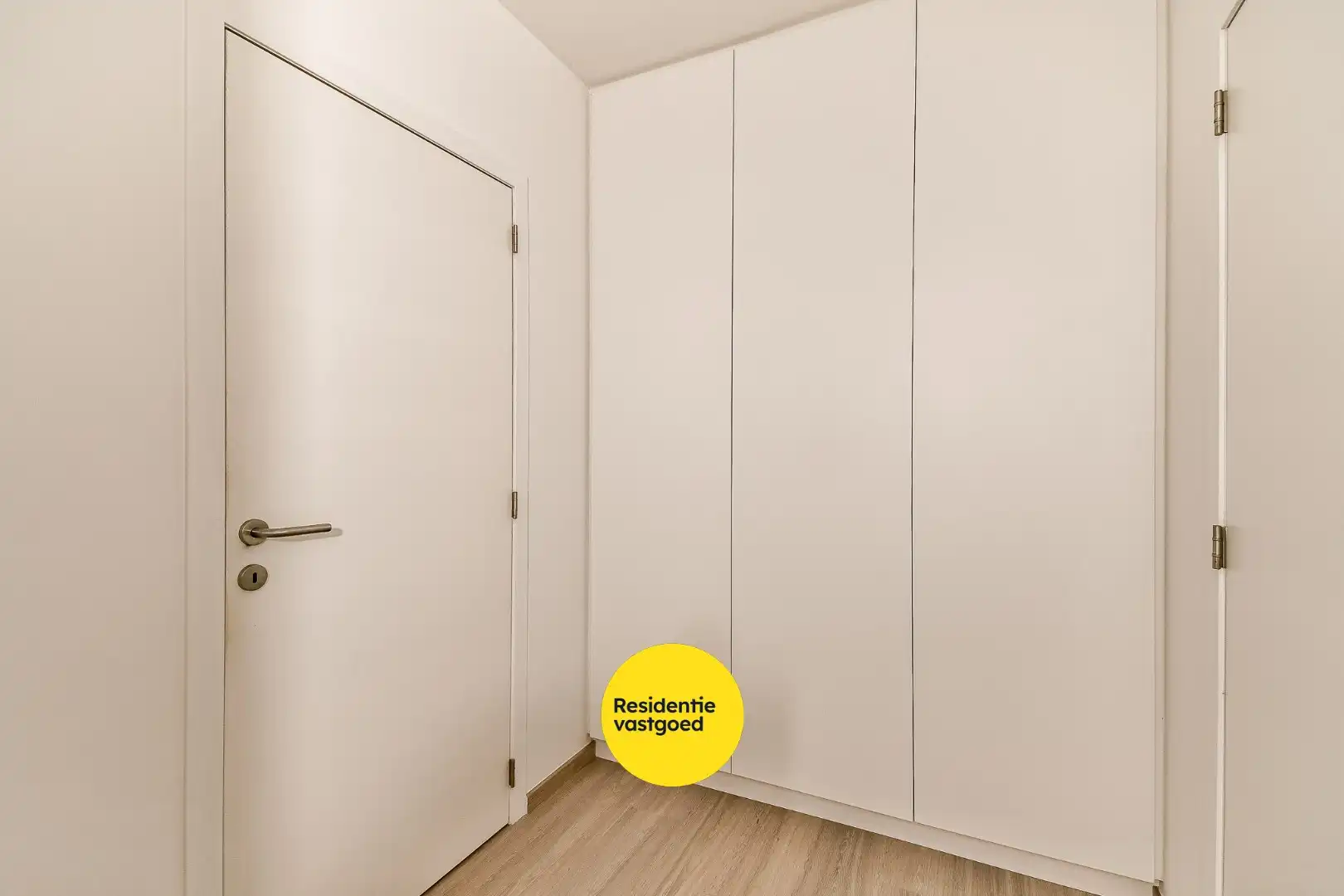 Instapklaar duplexappartement met 3 slaapkamers op rustige en centrale ligging te Lombardsijde foto 13