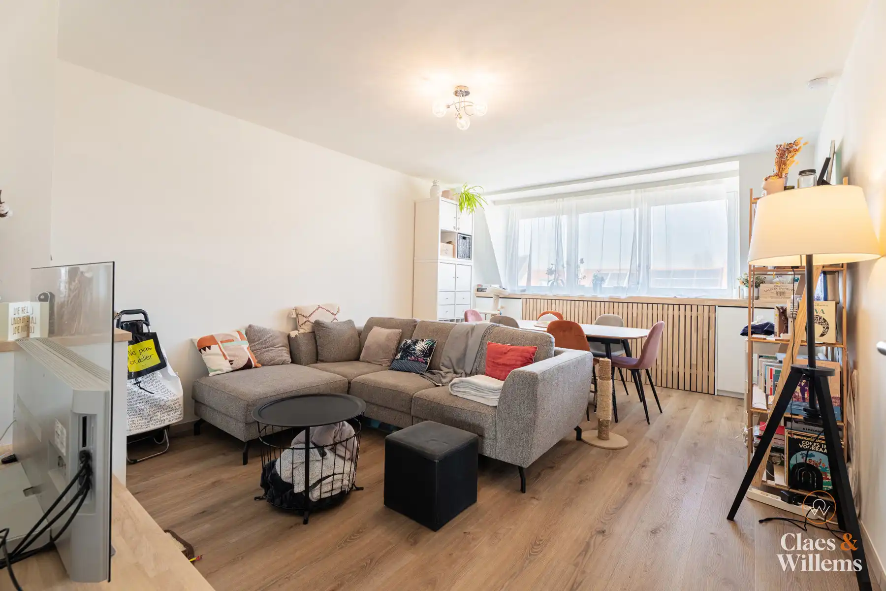 Lichtrijk appartement van 77 m² nabij Bourgoyen-Ossemeersen foto {{pictureIndex}}