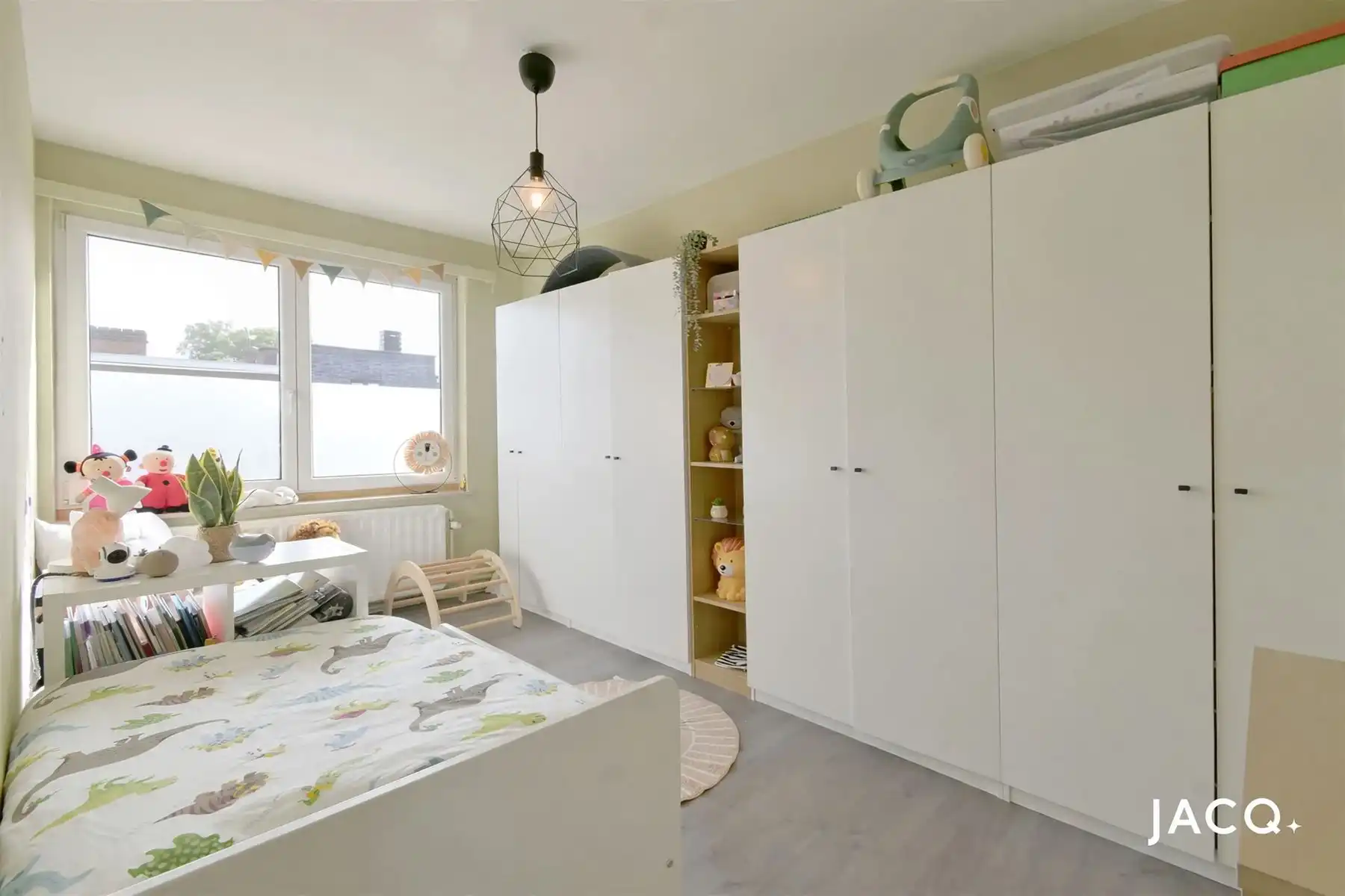 Instapklare woning met 3 slpks, garage en tuin te Deurne! foto 13