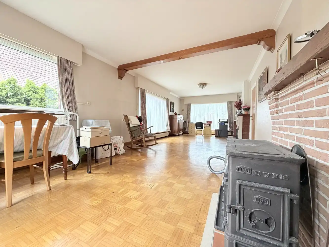 Op te frissen alleenstaande woning met riante tuin foto 6