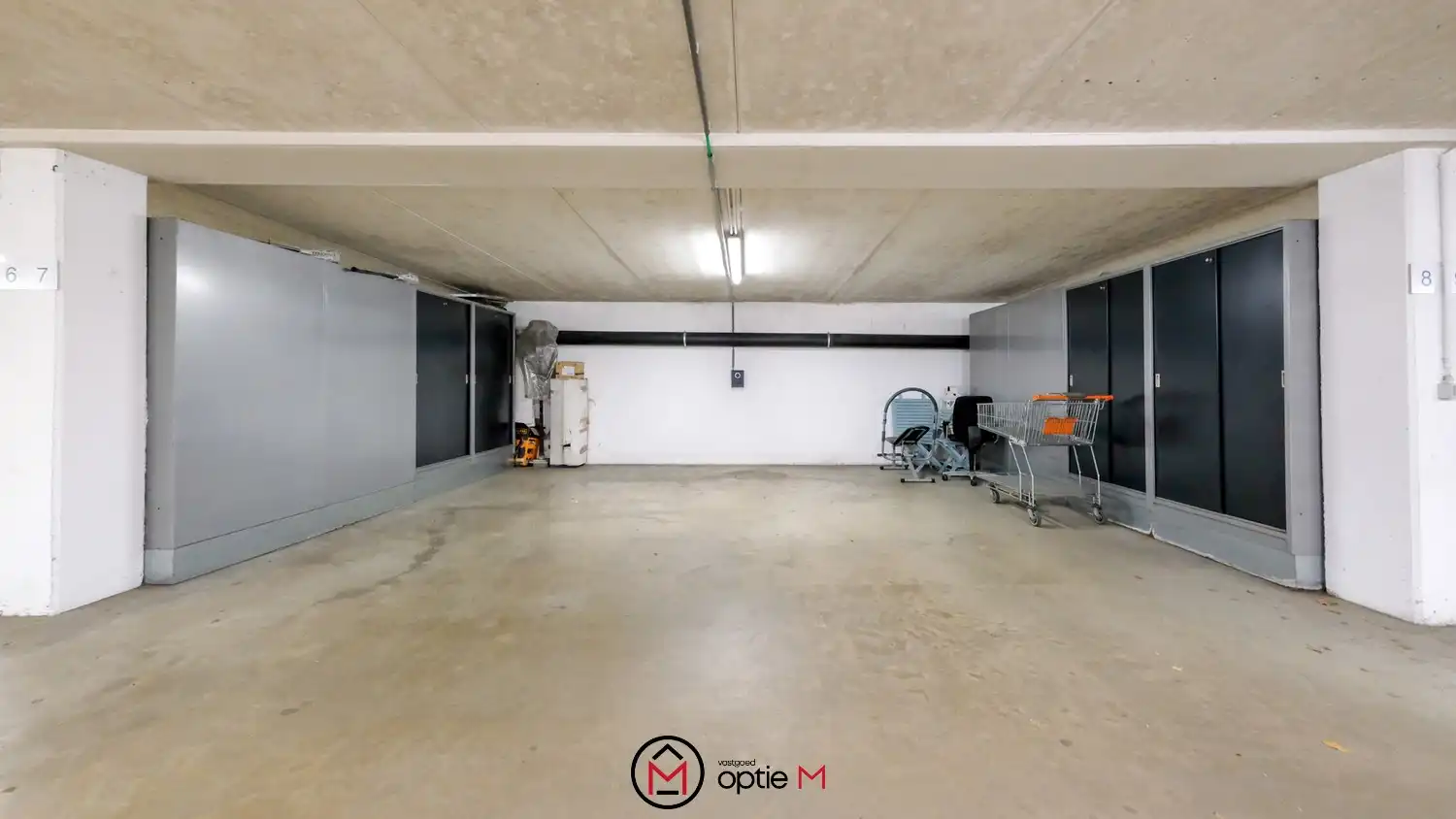 Unieke loft met 2 slaapkamers, terras en parking foto 24