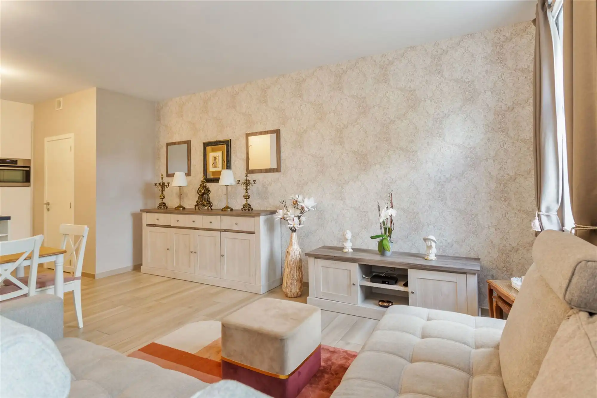 RECENT GELIJKVLOERS APPARTEMENT MET BIJHOREND TERRAS EN RUIME PRIVATE TUIN GELEGEN TE MEERHOUT foto 5